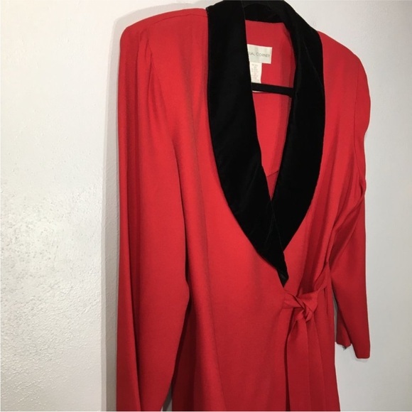 Vintage 80s 90s Red Wrap Top with Velvet Lapel, Christmas - Picture 8 of 10